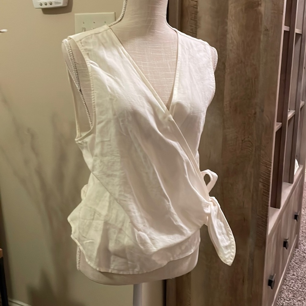 Sleeveless Linen Top